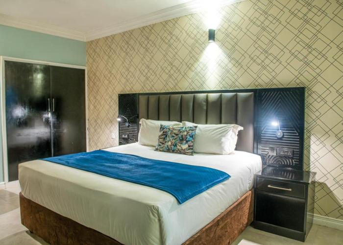 New Ambassador Hotel