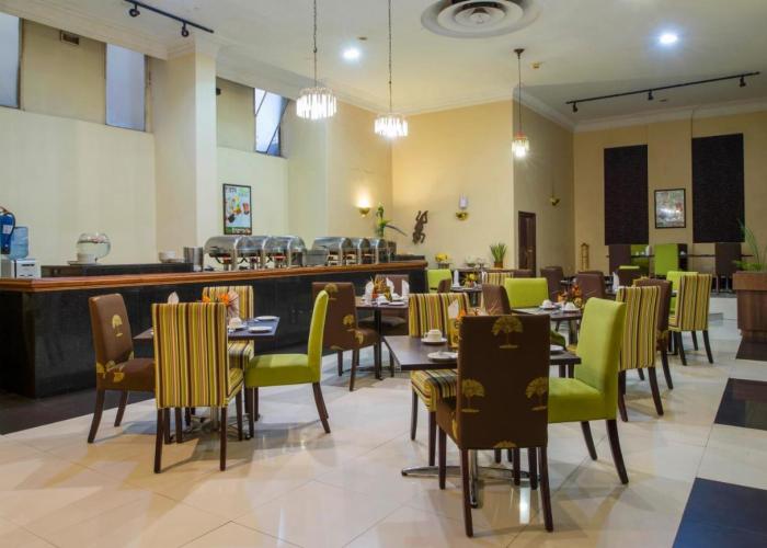 New Ambassador Hotel