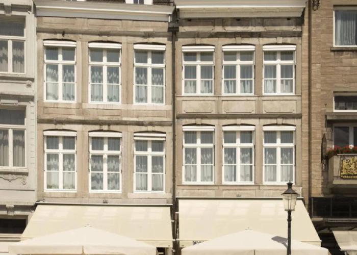 Le Theatre Hotel