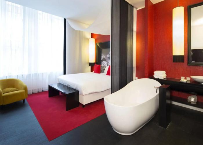 Le Theatre Hotel