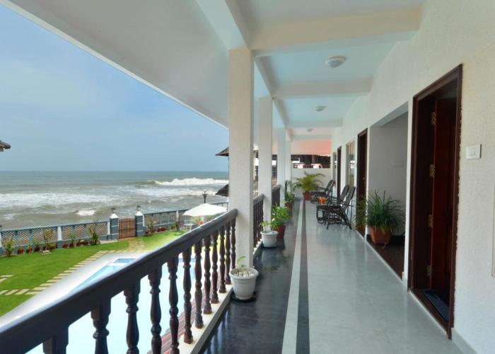 B'Canti Boutique Beach Resort