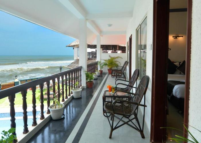 B'Canti Boutique Beach Resort