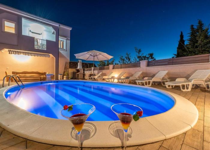 Villa Toni with private pool near Zadar