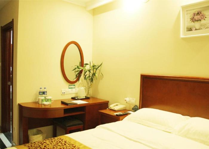 GreenTree Eastern JiangXi YingTan North Longhushan Rd Gym Hotel