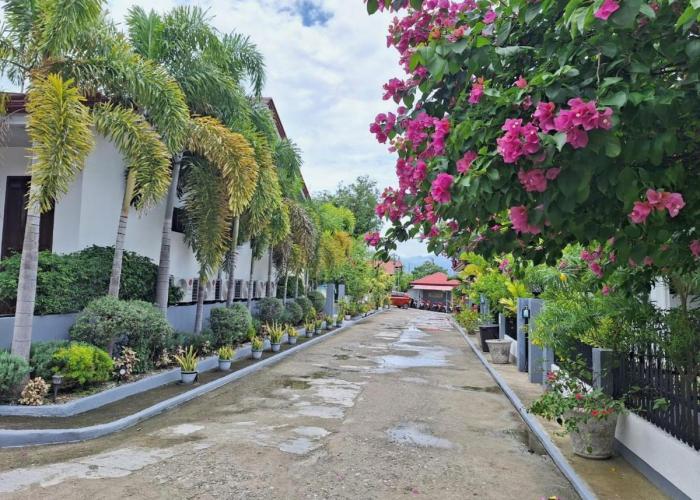 Garden Village Resort