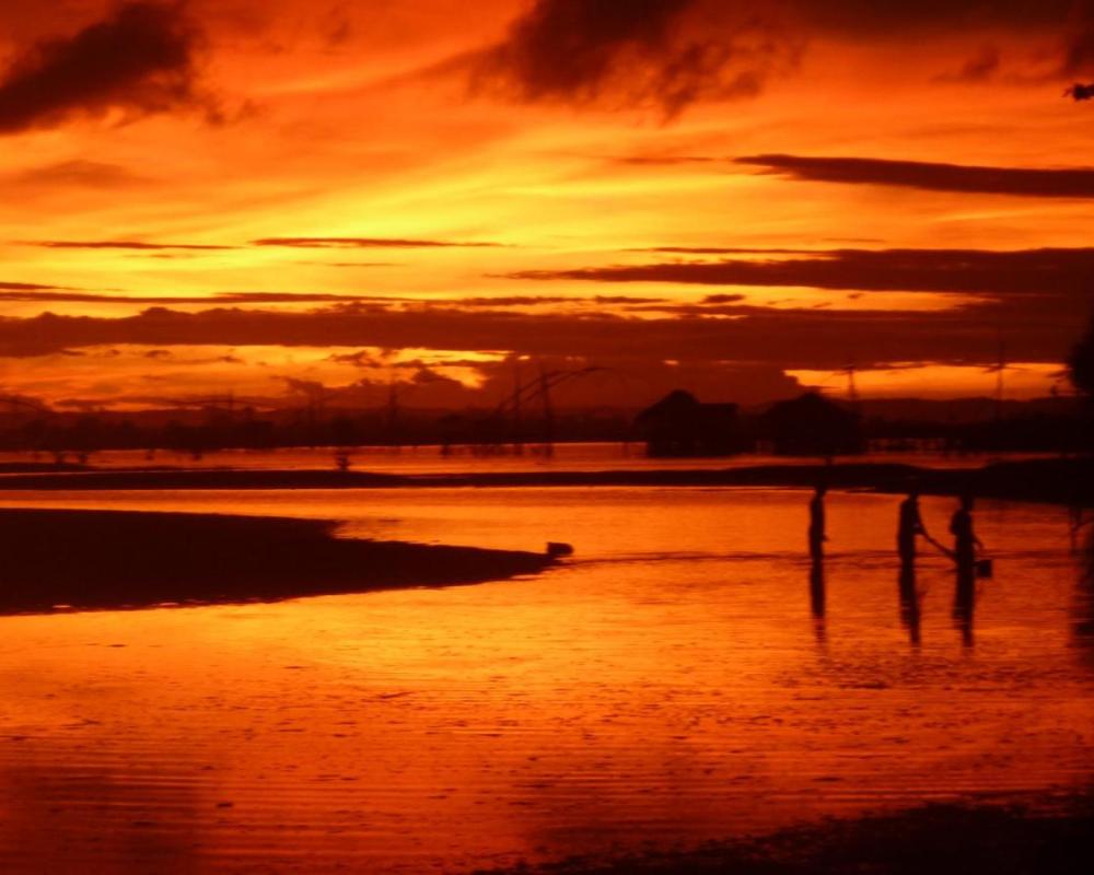 фото Java Lagoon
