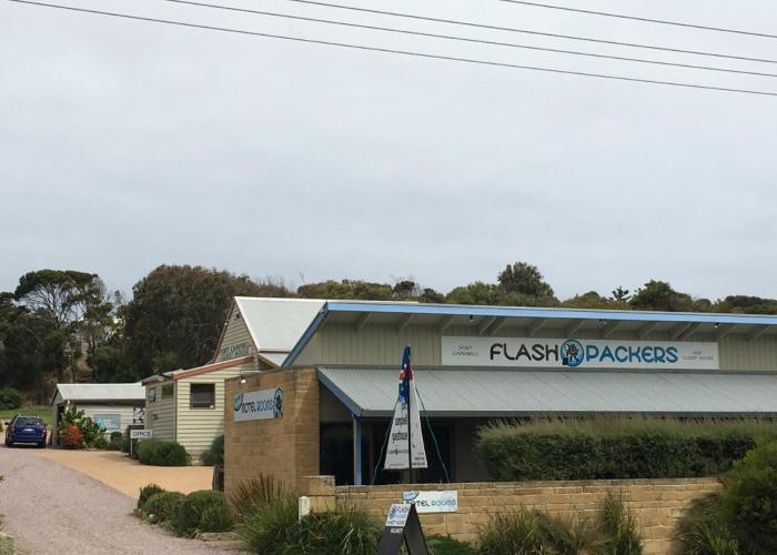 Port Campbell Guesthouse & Flash Packers