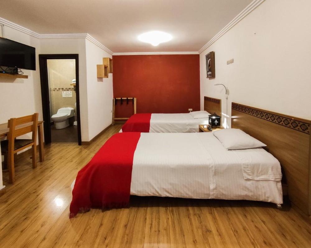 фото Hotel Casa Merced
