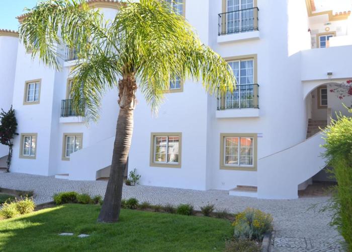 Ocean Club Apartment