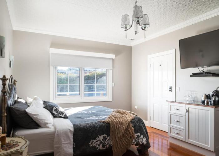 Noah's Stanley Luxury Bed and Breakfast