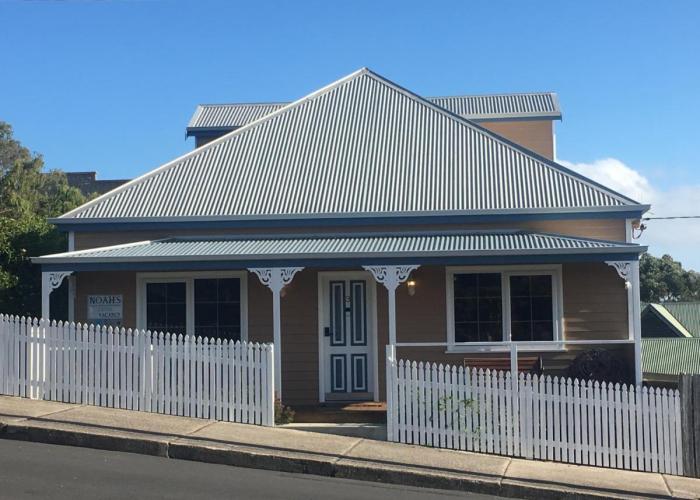 Noah's Stanley Luxury Bed and Breakfast