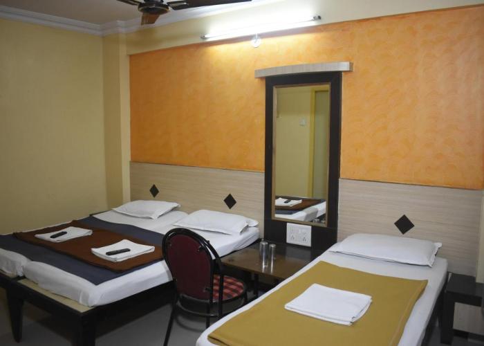 Hotel Sai Vishwa