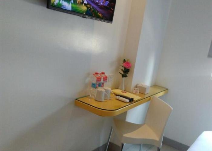 Amaris Hotel Margorejo Surabaya
