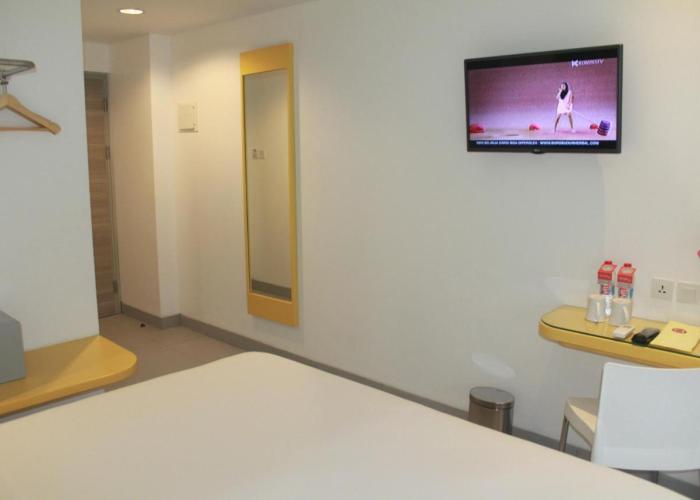Amaris Hotel Margorejo Surabaya