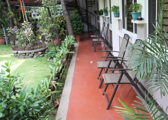 New Manila Suites