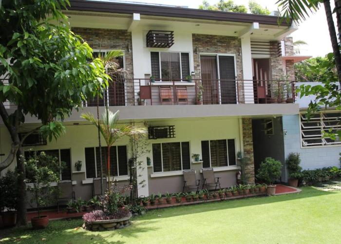New Manila Suites