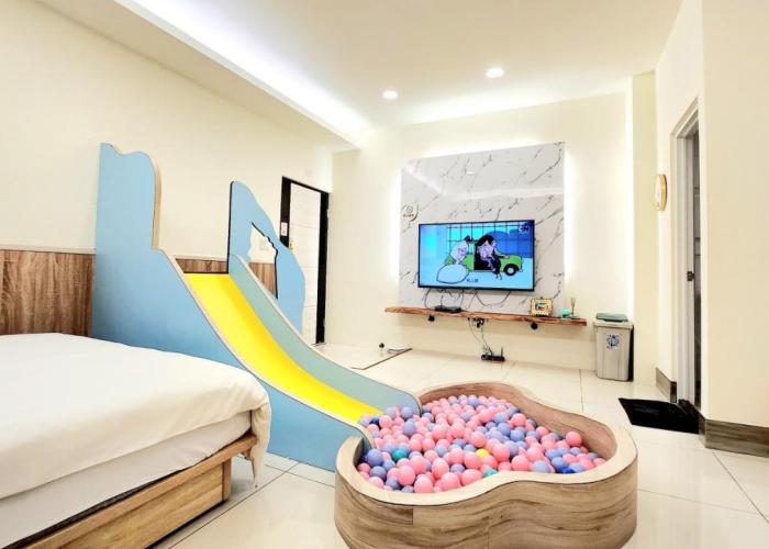 Happiness Yes Inn