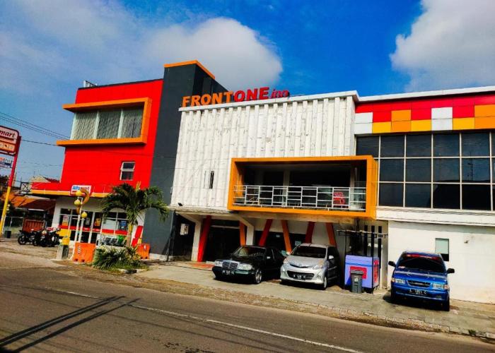 Front One Inn Sidoarjo