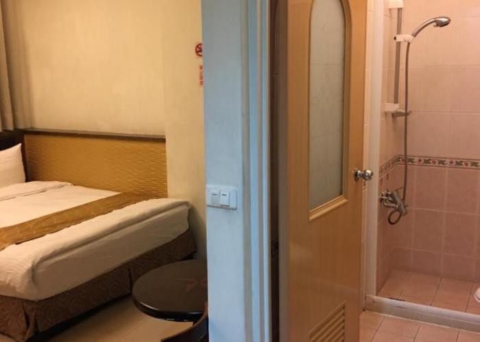 Ri Yue Hu Pan Resort