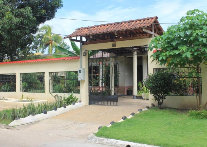 Casa Nora & Alejo