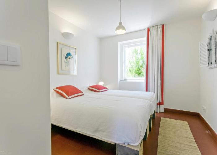Holiday homes Magoito1