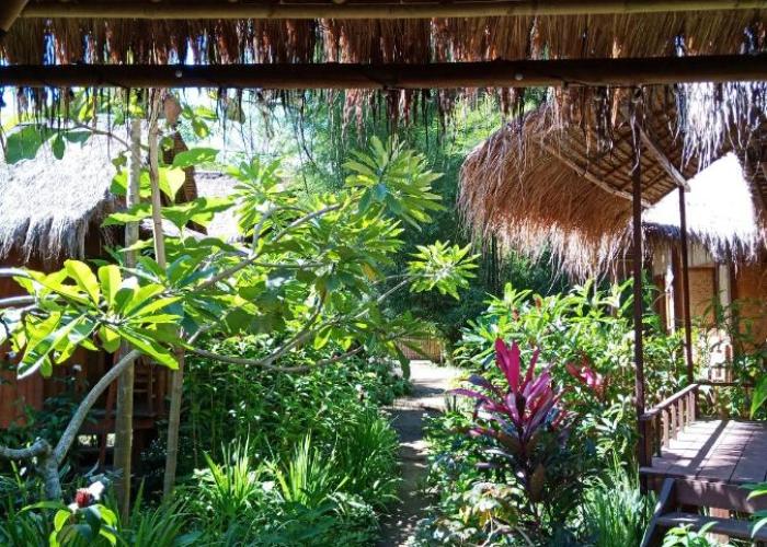 Shibui Garden Bungalows and Restaurant