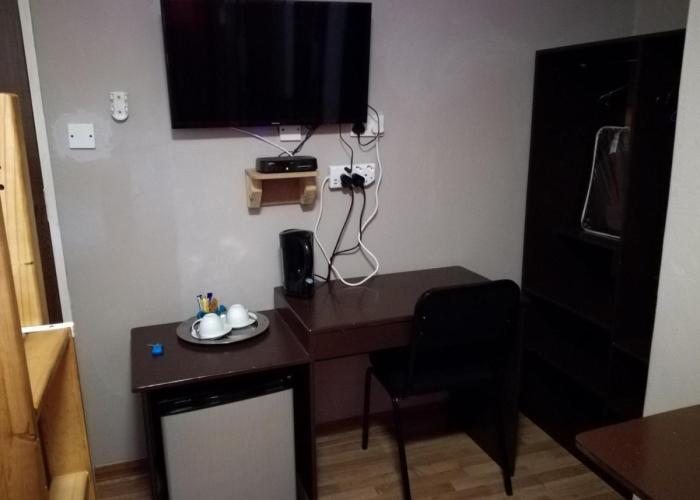 Chiloto Guest House