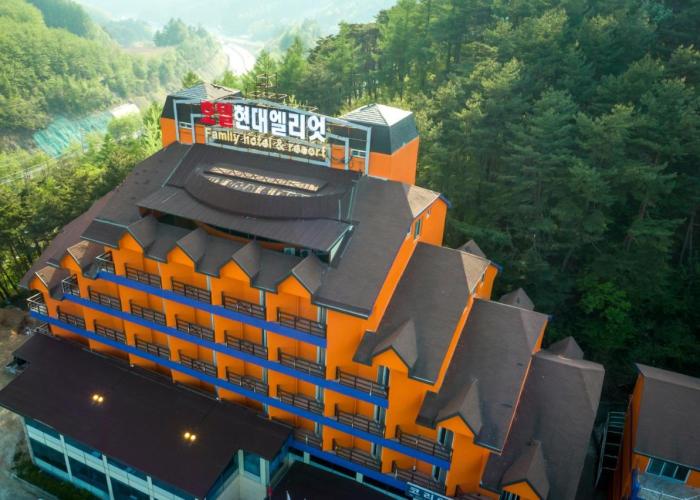 Hyundai Elliot Hotel and Resort