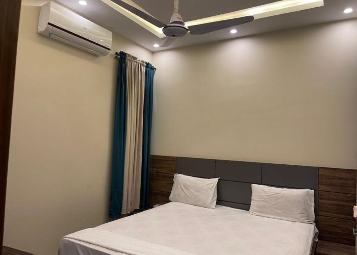 Embassy Inn Guest House Gulshan-e-iqbal