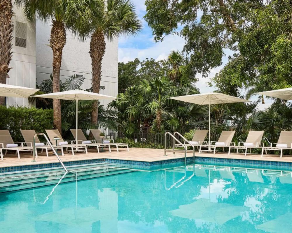 фото Faro Blanco Resort & Yacht Club Marathon, Curio by Hilton