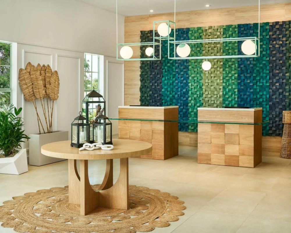 Faro Blanco Resort & Yacht Club Marathon, Curio by Hilton