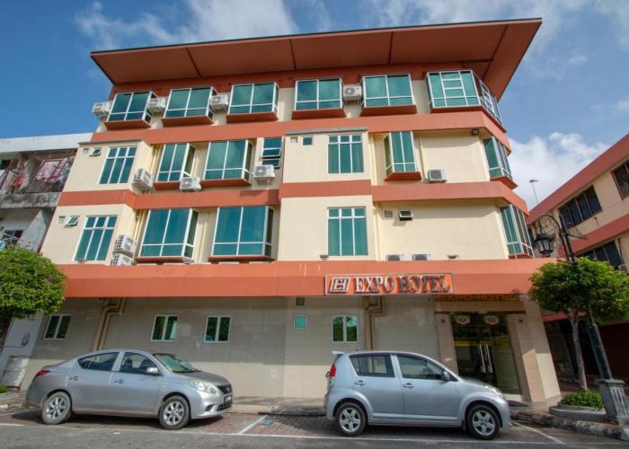 Expo Hotel