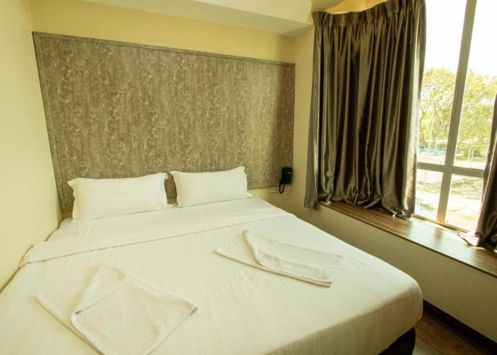 Expo Hotel