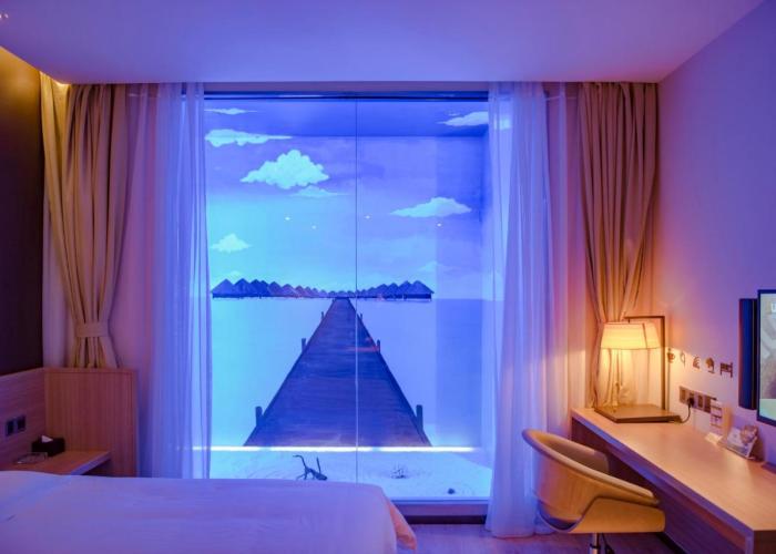 IU Hotel Zhanjiang Haibin Avenue Xinhaimingchen