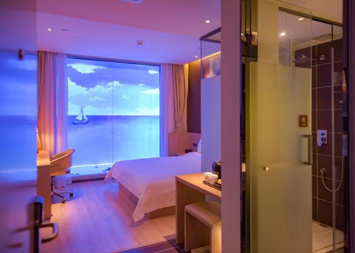 IU Hotel Zhanjiang Haibin Avenue Xinhaimingchen