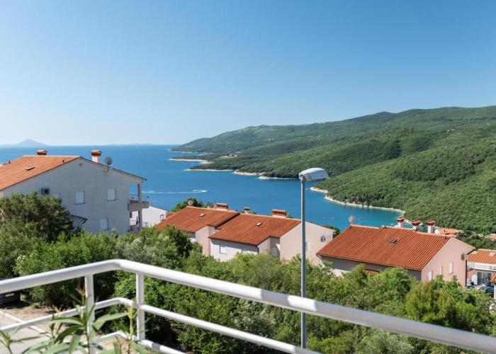 Apartment Cami -Stylish apartment with a beautiful seaview