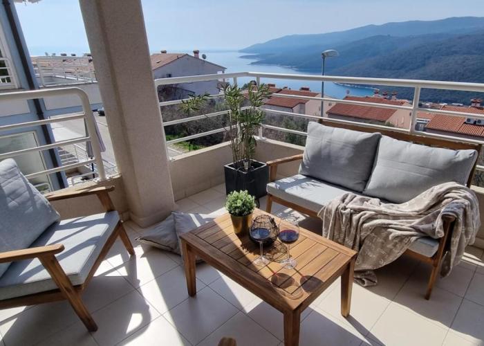 Apartment Cami -Stylish apartment with a beautiful seaview