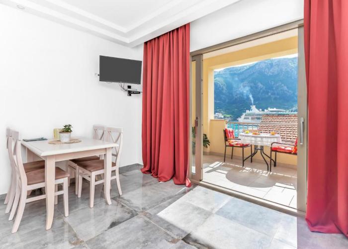 Apartments Castello
