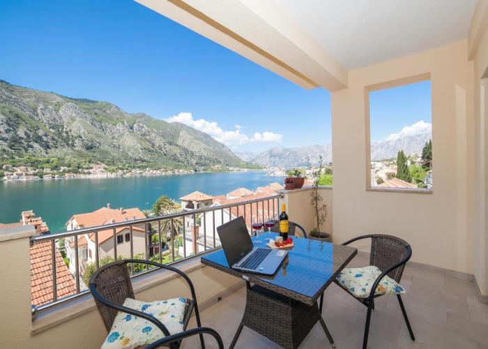 Apartments Castello