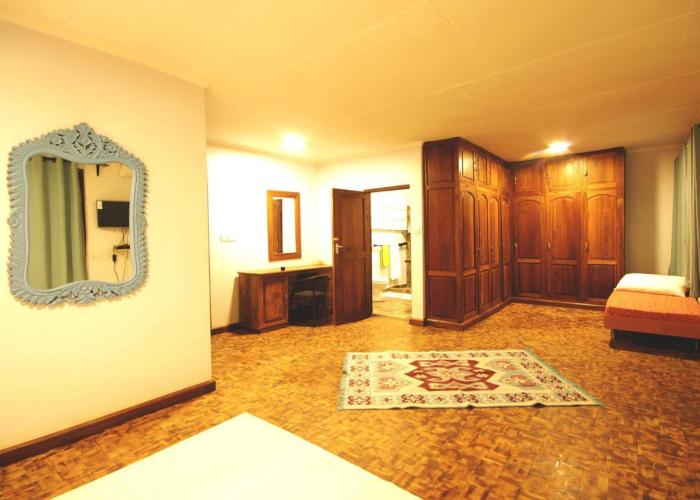 Boulevard Inn Mt Meru