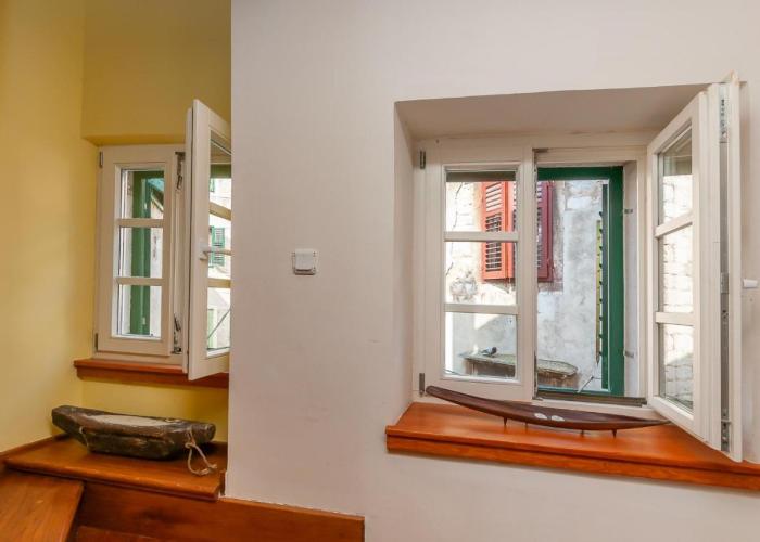 Buzza Apartments