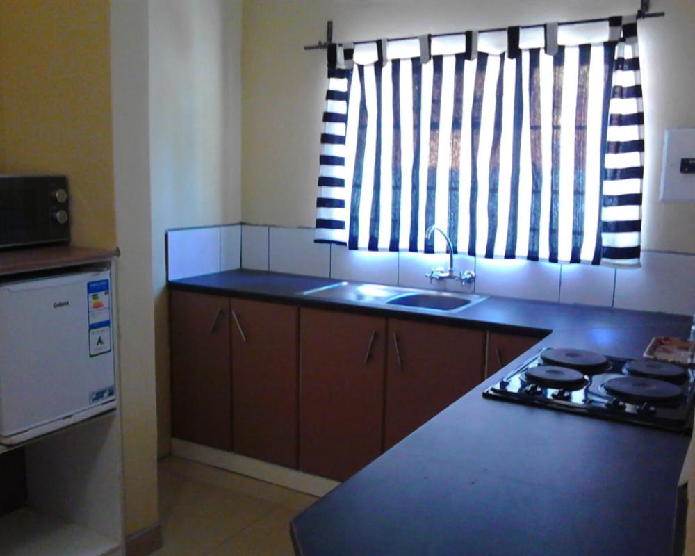 фото Pacific Conqueror Self Catering Units