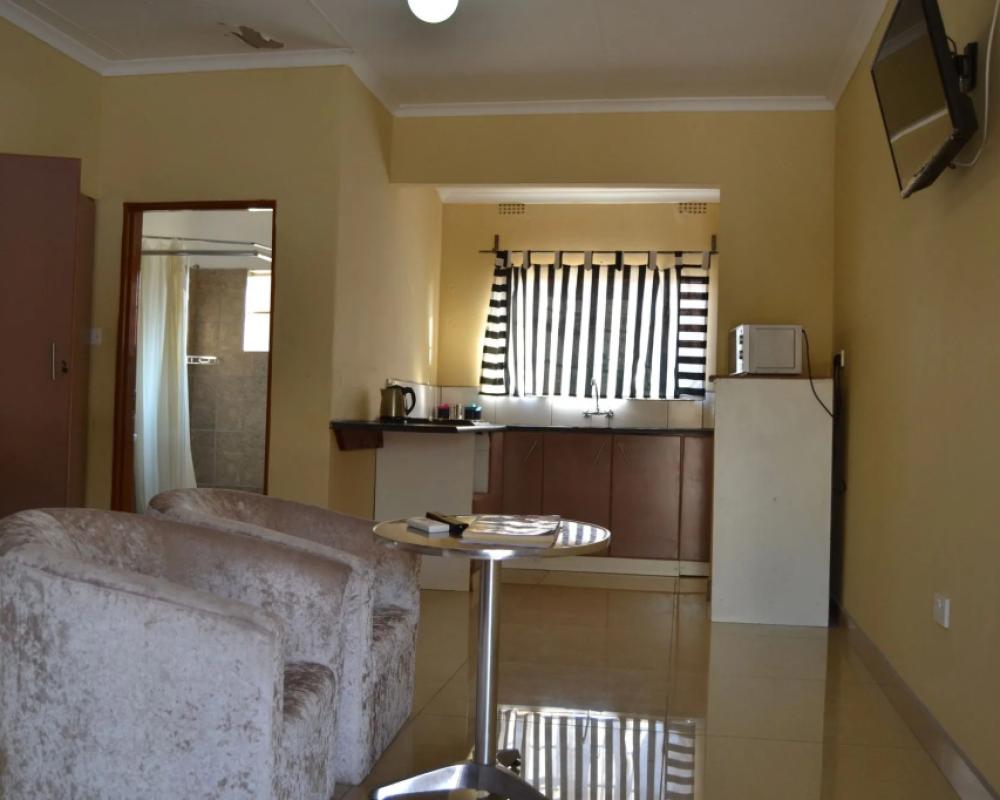 фото Pacific Conqueror Self Catering Units