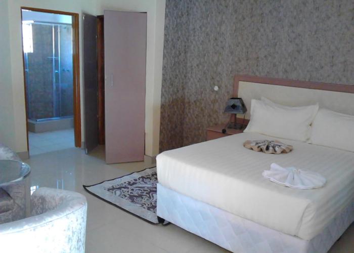 Pacific Conqueror Self Catering Units