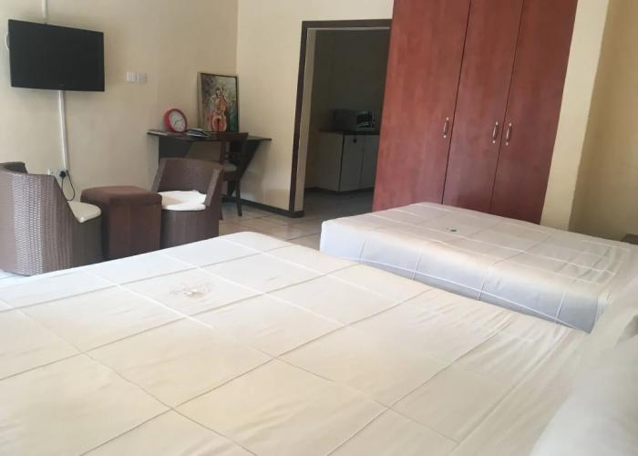Luxury Wild Inn
