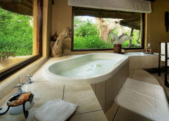Royal Tree Lodge