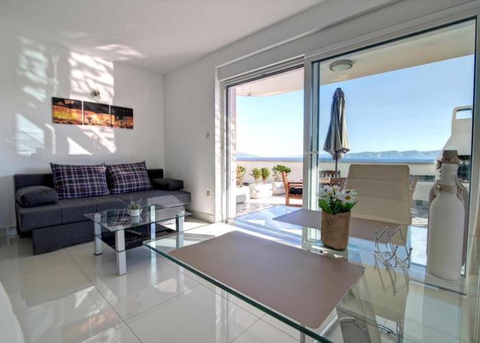 Apartments Maris Senj