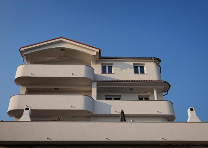 Apartments Maris Senj