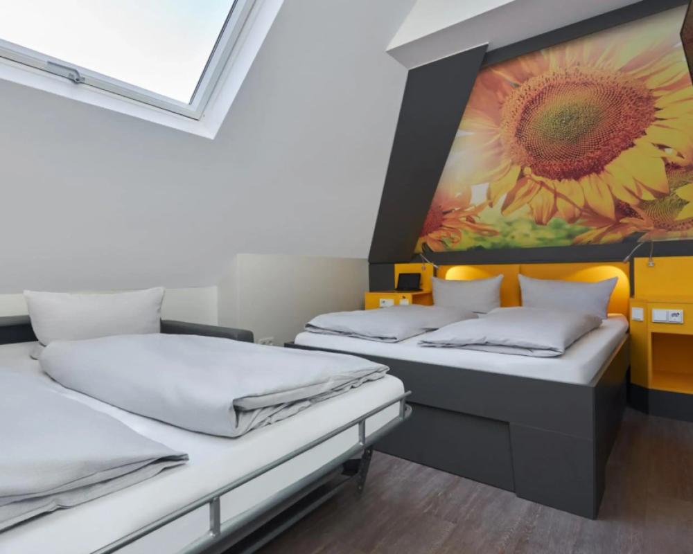 фото Buddy Hotel