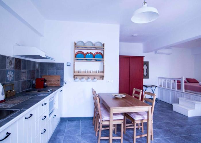 Aegli Apartments